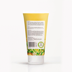 CoNatural Vitamin C Face Wash Brightens Skin For A Natural Glow 150ml