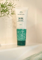The Body Shop Tea Tree Skin Clearing Daily Scrub 125 ML