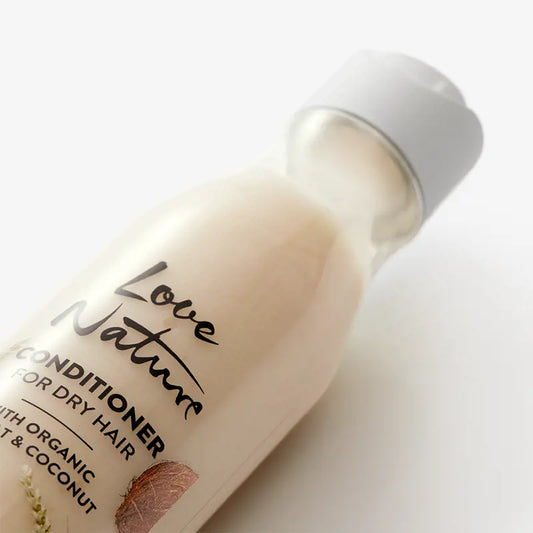Oriflame Love Nature Conditioner for Dry Hair Wheat Coconut Oil 250 ML