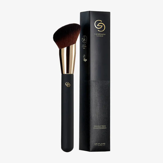 Oriflame Giordani Gold Sensuous Touch Foundation Brush
