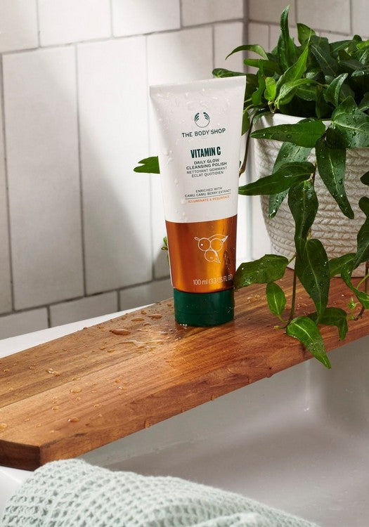 The Body Shop Vitamin C Glow Cleansing Polish 100ml